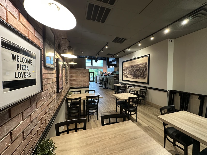 Ah-Beetz Pizza Shop - Photo 11