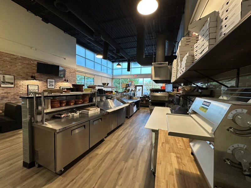 Ah-Beetz Pizza Shop - Photo 16